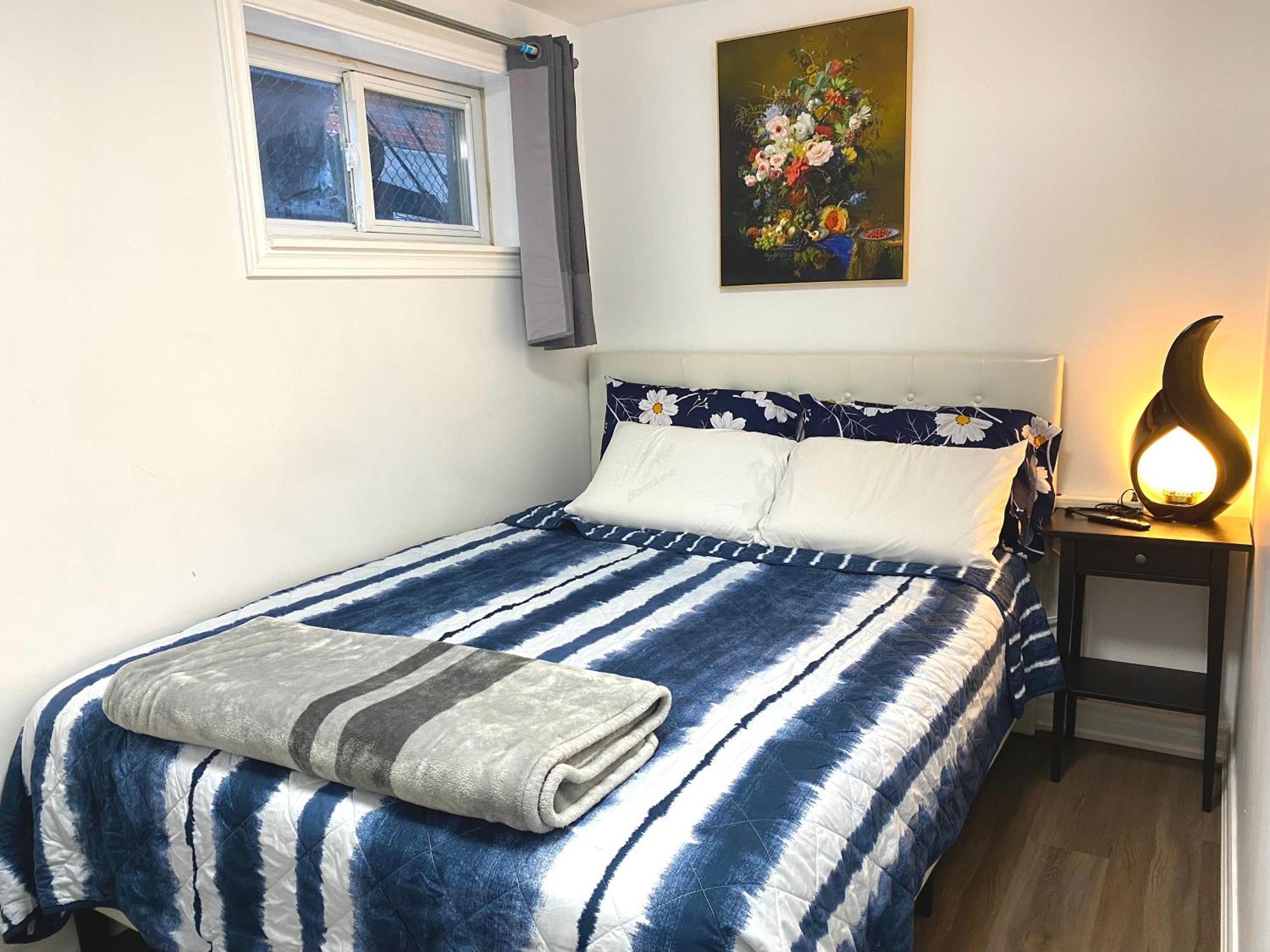Tononhouse Apartment โตรอนโต ภายนอก รูปภาพ