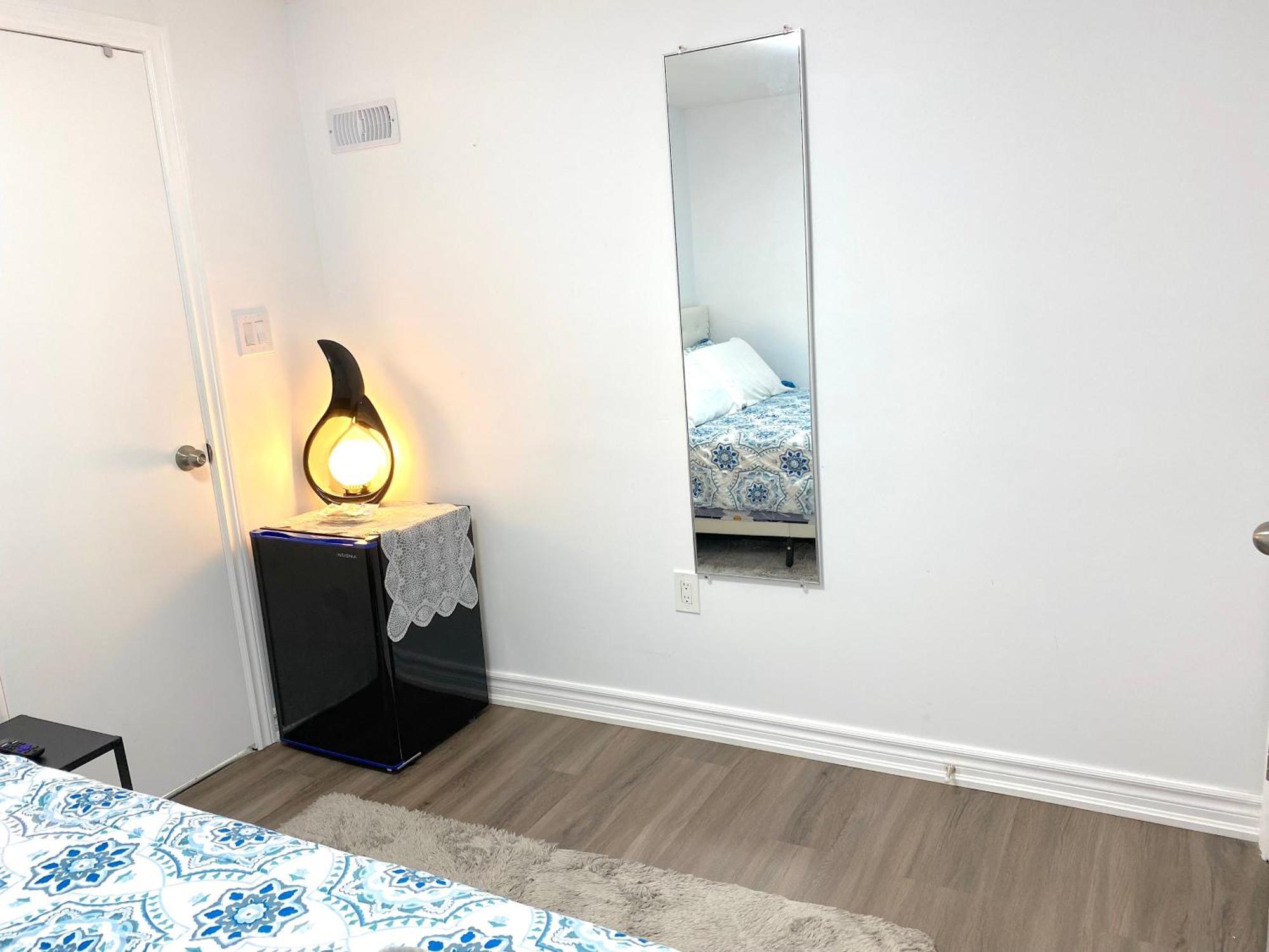 Tononhouse Apartment โตรอนโต ภายนอก รูปภาพ